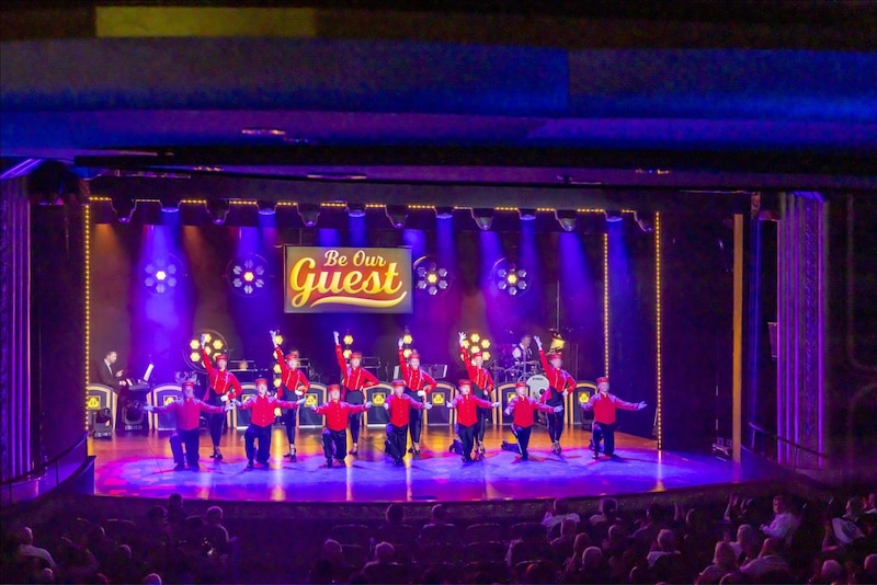 キュナードオリジナルのプログラム「Be Our Guest」