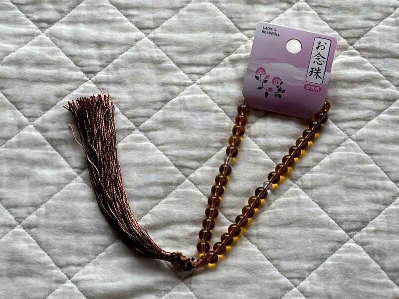 セリアの数珠「お念珠」は困ったら法事関連商品売り場を探して