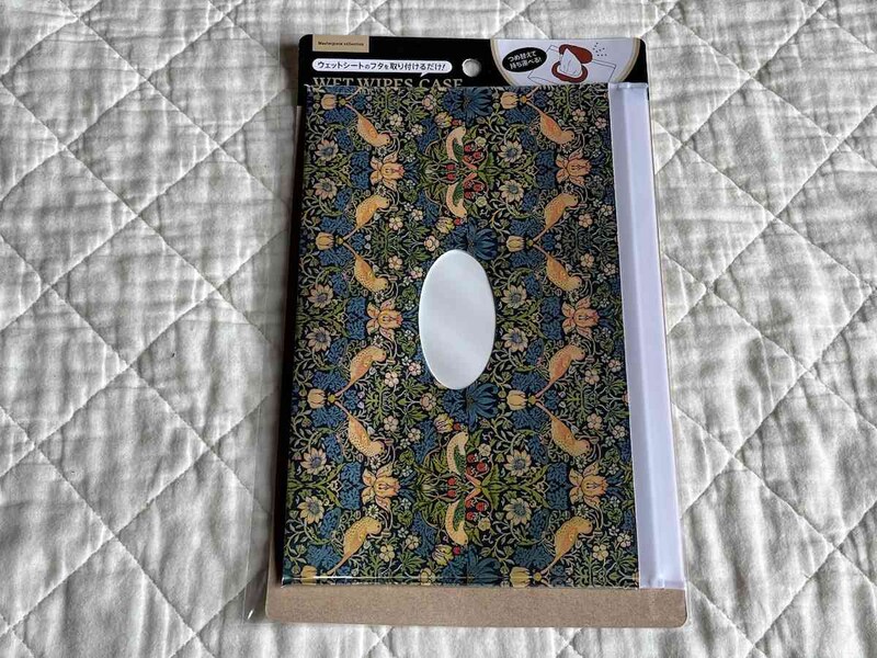 セリアの「ウェットシートケース マスターピースコレクション／WM」