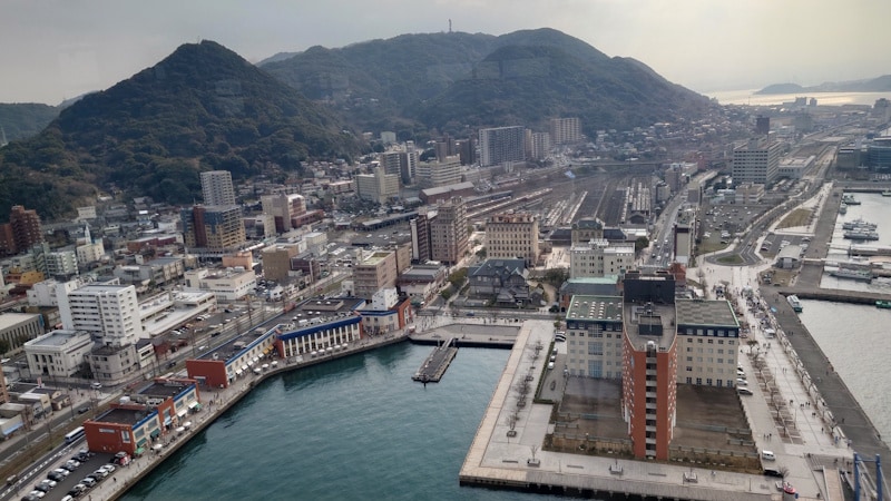 門司港レトロ展望室から門司港レトロ地区を望む(2)