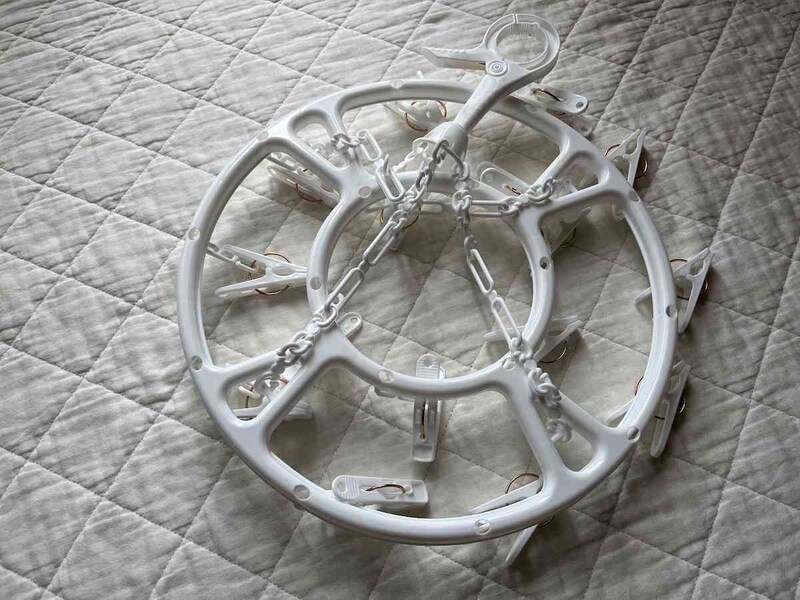 セリアの「ピンチハンガー 丸型 16P」