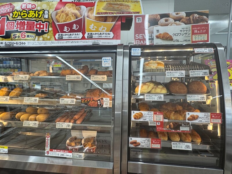 商品がズラリ！ケースの前で悩みそう……