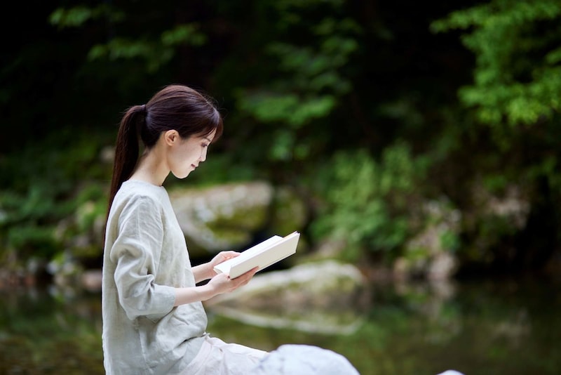 “ごほうび買い”のススメ。心のメンテナンスに必要な出費とは？（画像出典：amanaimages）