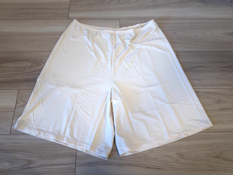 ユニクロ　エアリズムキュロットペチコート　1290円（税込）