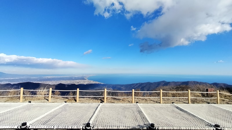 晴れた日の「海ノニワ」