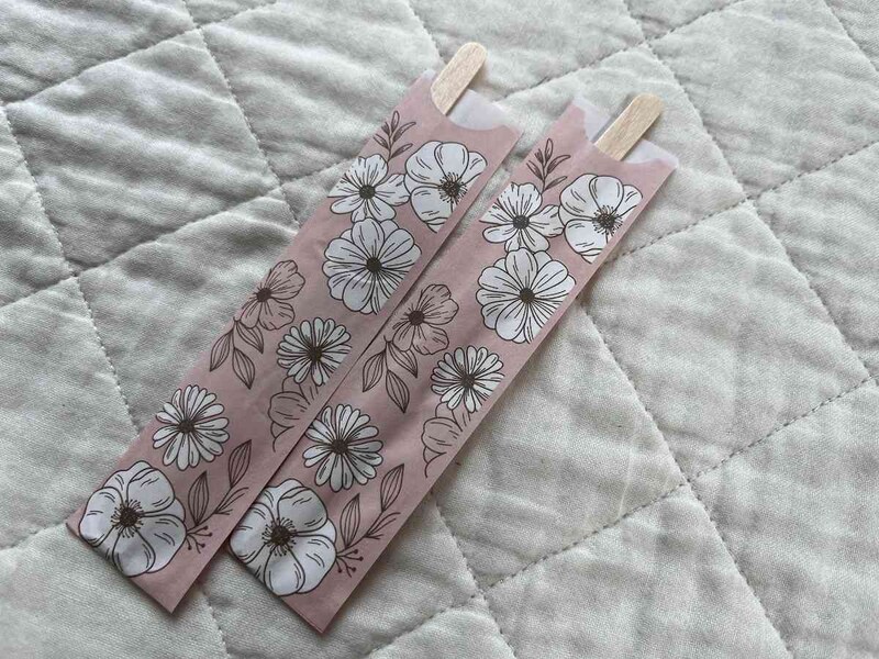 セリアの「木製マドラー ボタニカル柄」は個包装