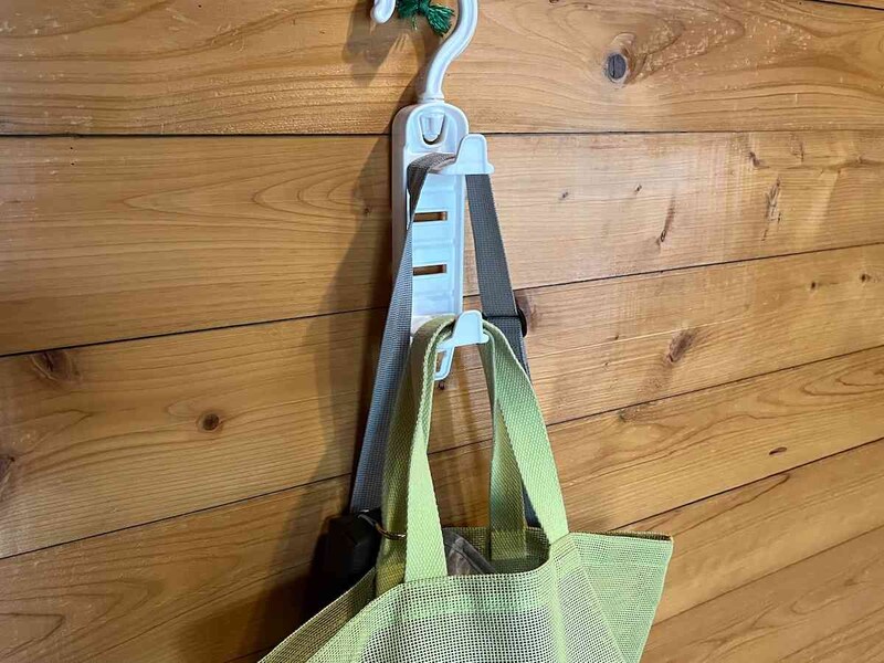 取る時に、ショルダーが引っかかってしまうことも