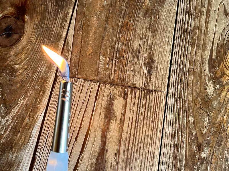 セリアの「CR ミニミニウルトラライター 透明」は火力の調整はできない