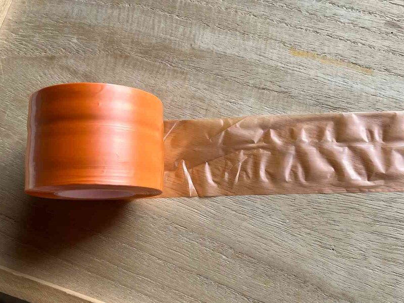 セリアの「PE平巻きテープA オレンジ」