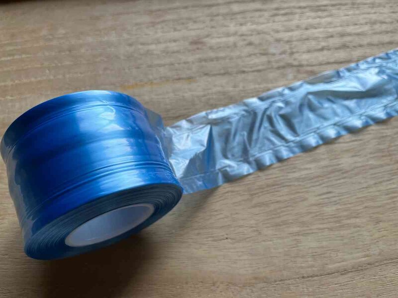 セリアの「PE平巻きテープA 青」