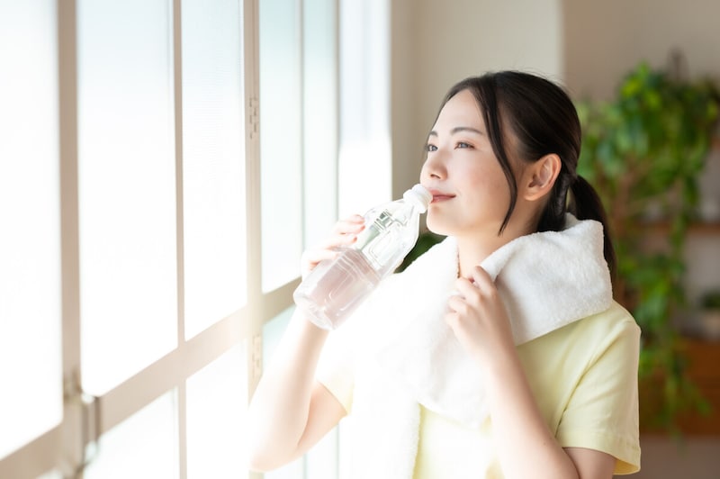 熱中症対策、スポーツドリンクに頼るのは危険って本当?