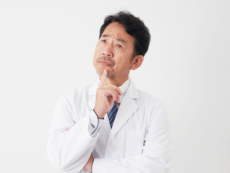 考える医師