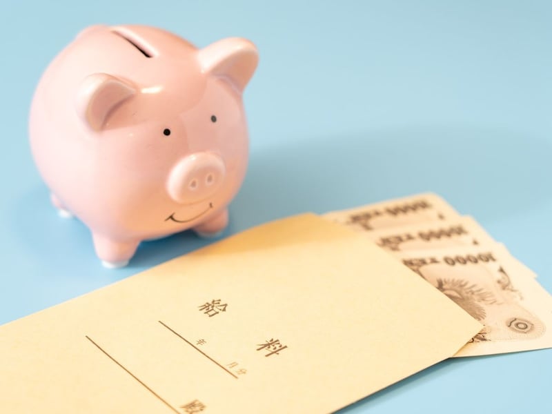 60代年金暮らし_貯金