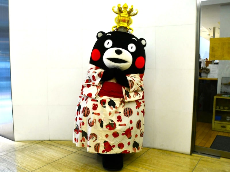 おしとやかに……＝6月7日、東京都目黒区