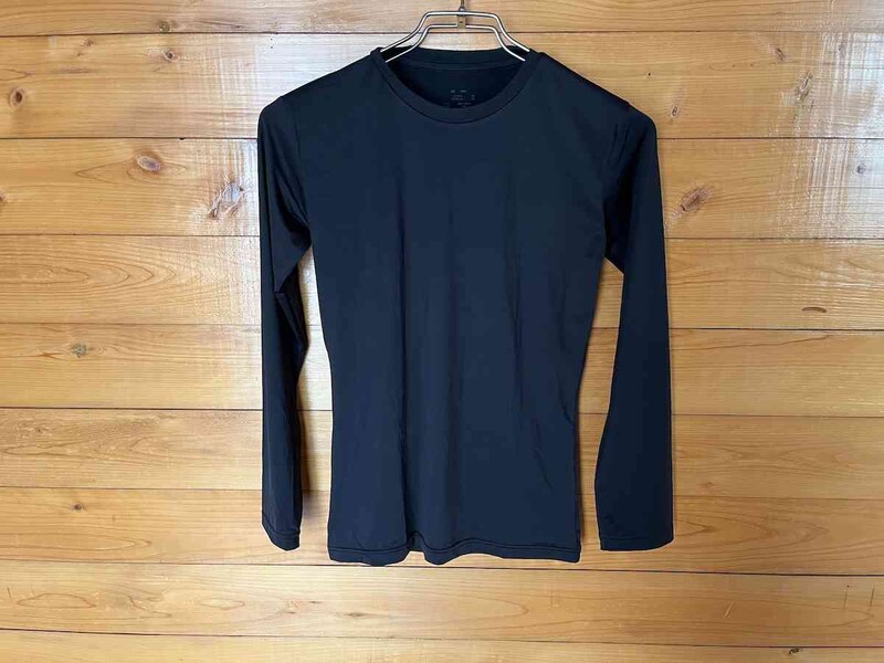 ワークマンの「レディース着るだけUV対策長袖クルーネック」は紫外線対策もOK