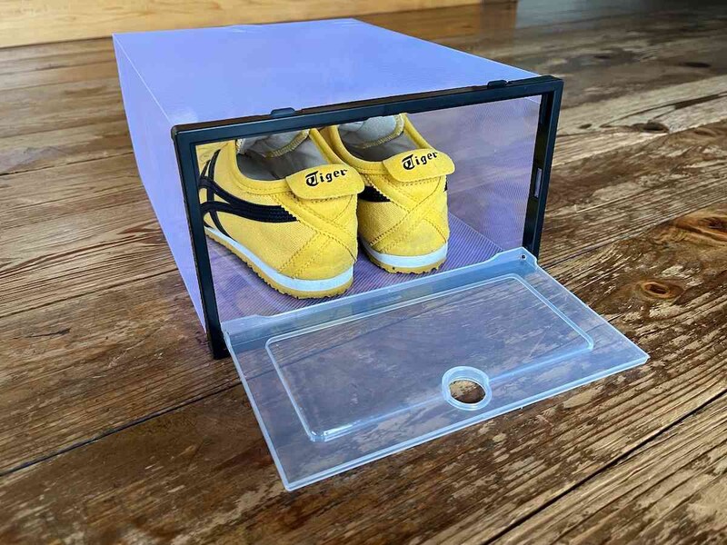 23.5cmのスニーカーは入った