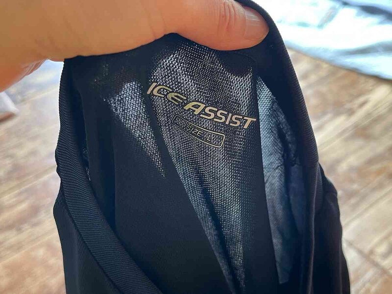 ワークマンの「放熱冷感半袖Tシャツ」の生地は薄め