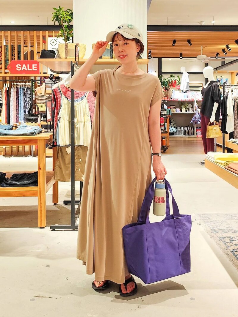 汚れに強く締めつけのないTシャツワンピースが便利 出典:WEAR