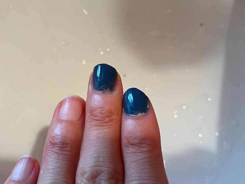 セリアの「ネイル隠し」が柔らかくなり、簡単にとれる