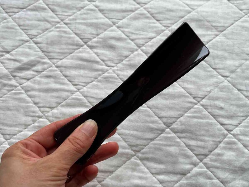 セリアの「くつべらミニ」は長さが約17cm