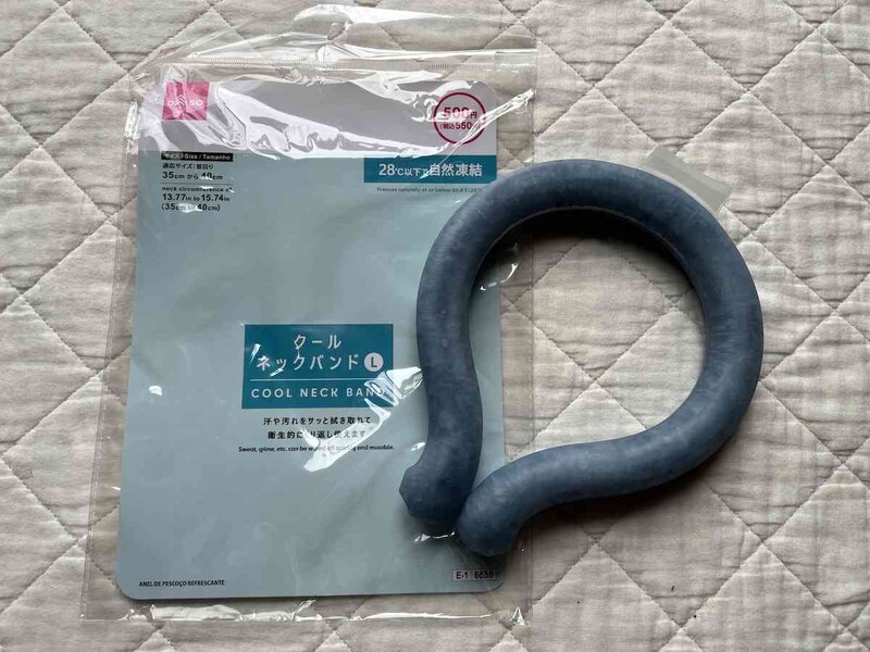 ダイソーの「クールネックバンド L」