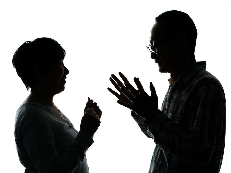 熟年再婚したけれど……（画像出典：PIXTA）