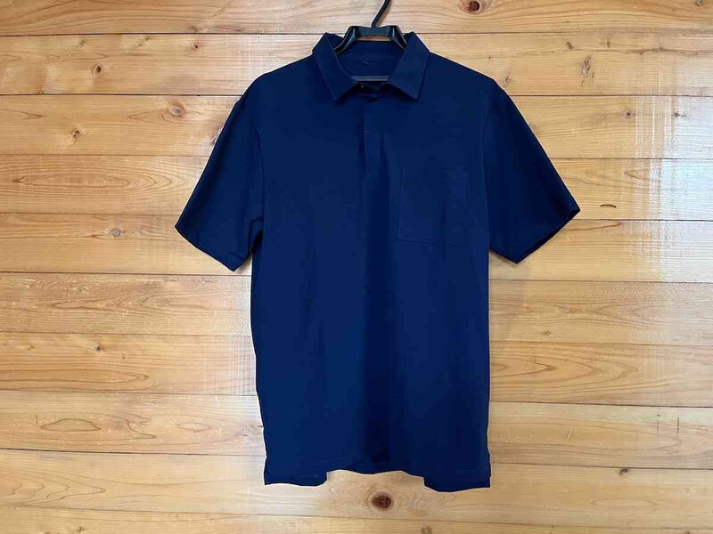 ワークマンの「冷感ドライストレッチ半袖ポロシャツ」のネイビー