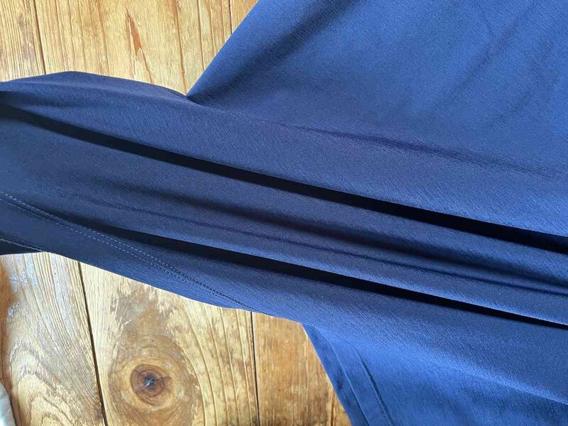 ワークマンの「冷感ドライストレッチ半袖ポロシャツ」はストレッチする