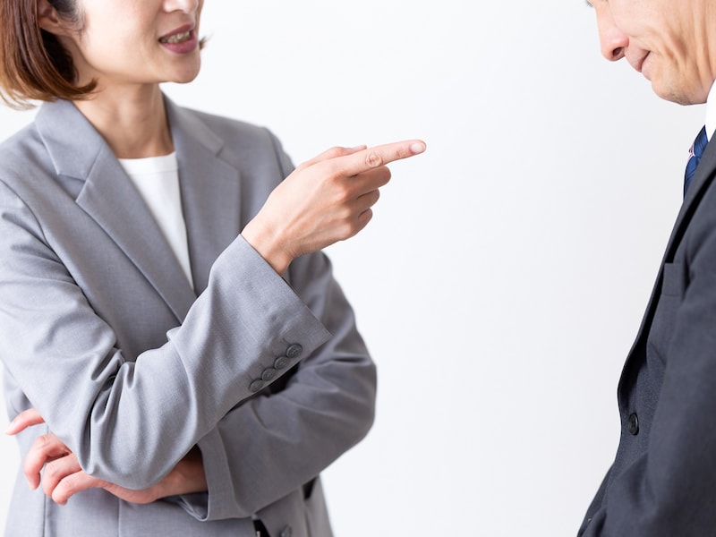 「ノンデリ」を連発する同僚女性が疎ましい（画像出典：PIXTA）