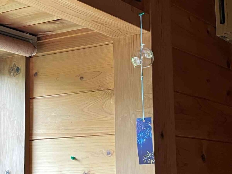 セリアの「風鈴」はガラス製で夏らしい音が心地よい