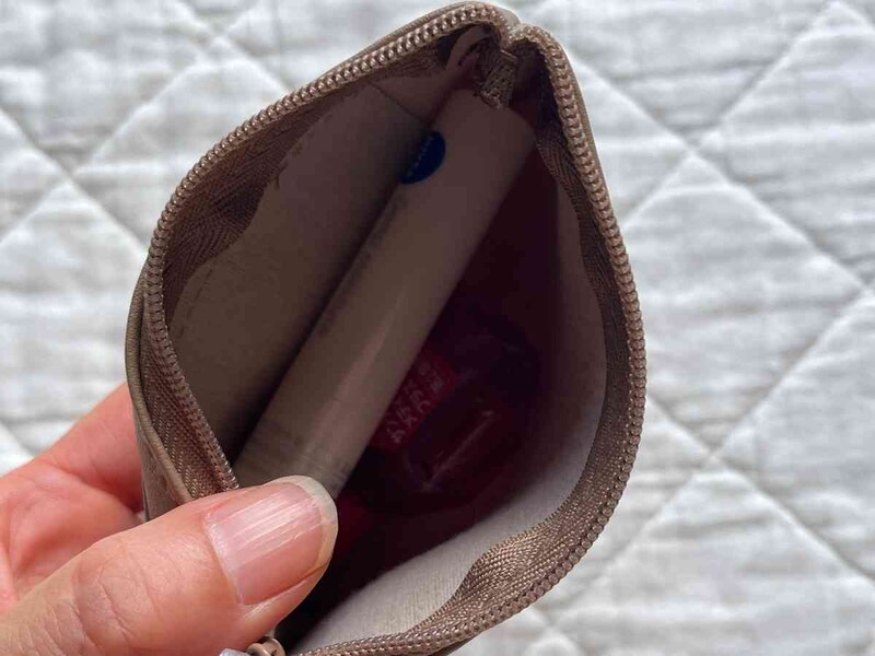 セリアの「コインケース GK」はリップや目薬入れにも便利