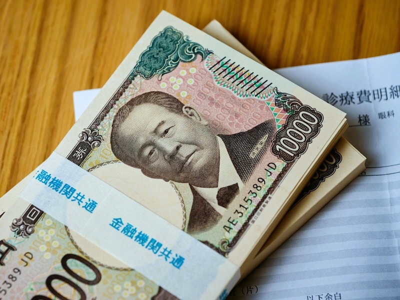 「国民皆保険」という制度を信じきっていて、本当に大丈夫でしょうか？ ※画像出典：PIXTA