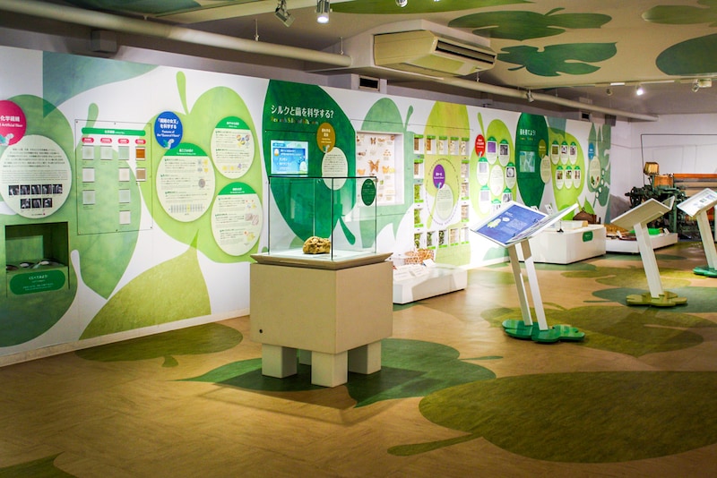 シルク博物館展示風景(提供画像)