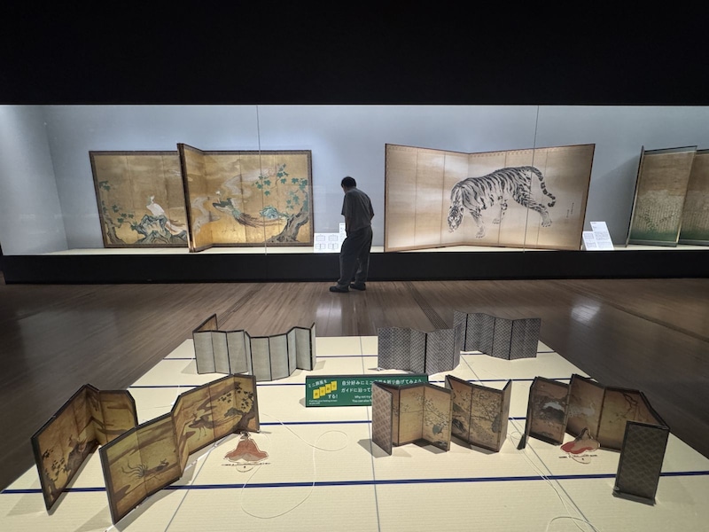 ミニチュアの屏風