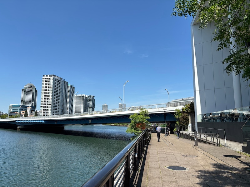 水際線プロムナード（筆者撮影）