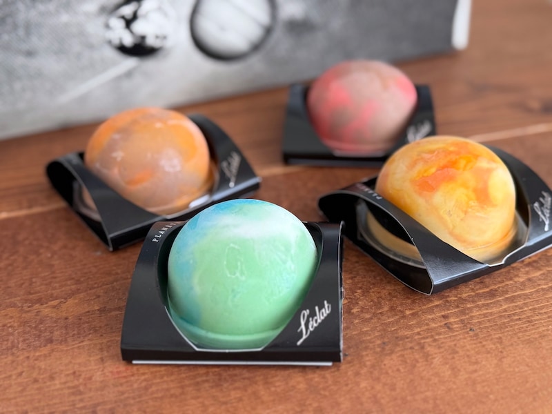 「ショコラブティック レクラ」の「プラネットグラッセ」