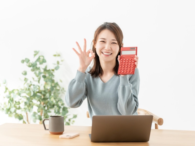 個人向け国債・固定3年を金利0.79％で100万円購入すると、半年後にもらえる利息はいくら？（画像：PIXTA）