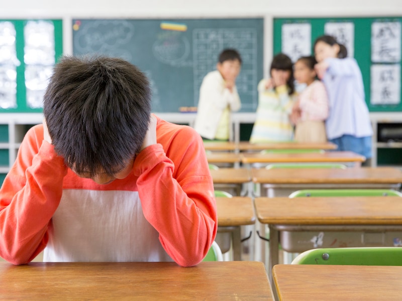 ギフテッド児はなぜ同世代の輪に入れないのか？友だち関係でつまずく理由を解説  ※画像出典：PIXTA