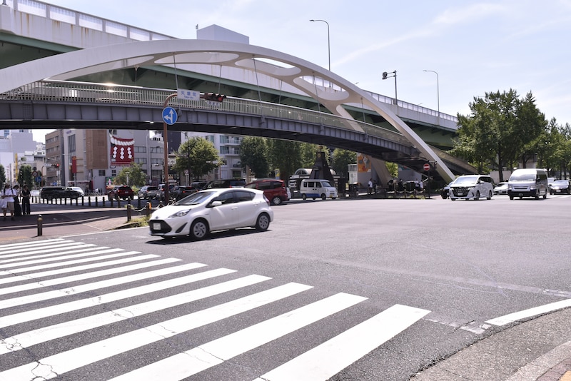 名古屋走り､100ｍ道路､若宮大通