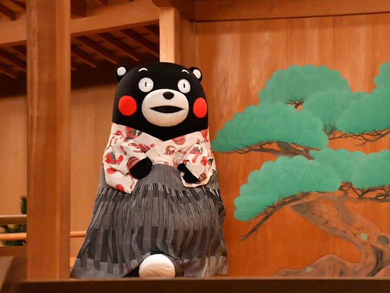 さすがの芸達者ぶり＝7月27日、東京都渋谷区