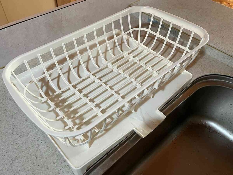 キャンドゥの「水切りバスケット シンク用」