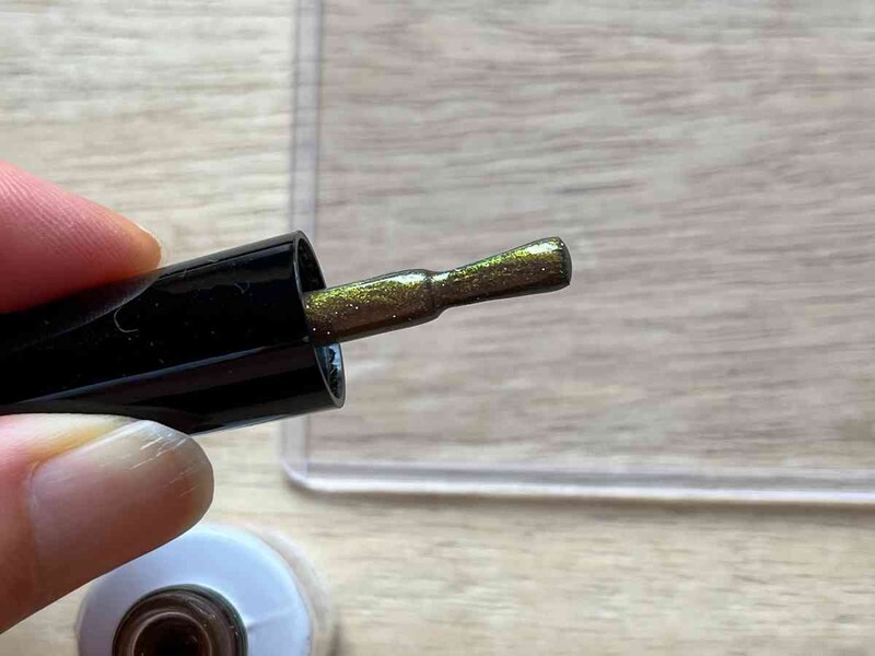 キャンドゥの「フラッシュマグジェル メープルアンバー」