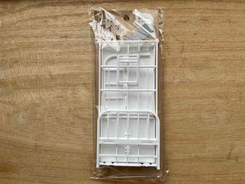 キャンドゥの「ミニチュア パイプベッド」