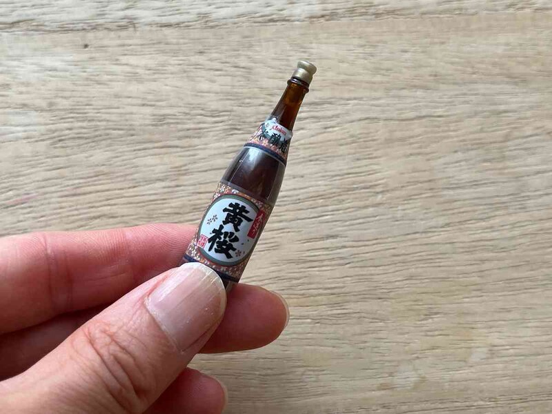 キャンドゥの「ミニチュア 一升瓶1」の高さは約53mm