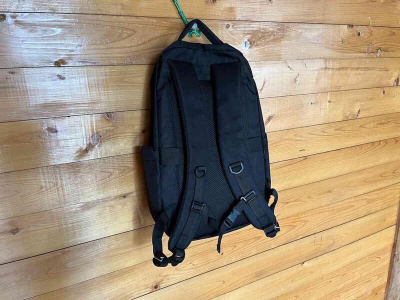 ショルダー部分がスッキリ