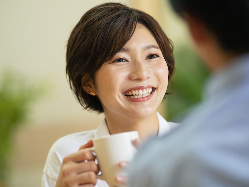 親への仕送りはどのくらい？実態と扶養控除の注意点※画像：amanaimages