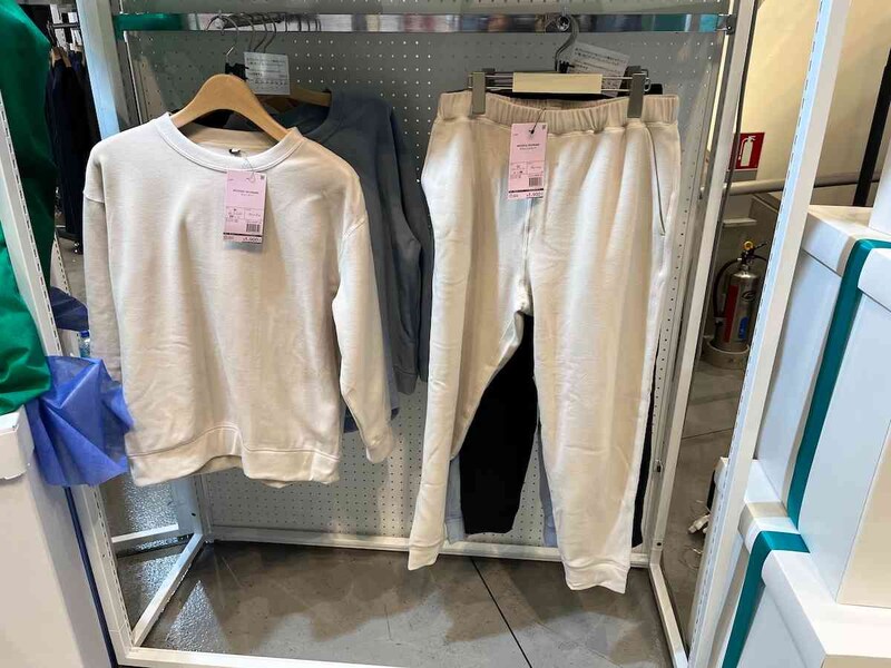 ワークマンの「レディースメディヒール(R)ウォームトレーナー／ウォームスウェットパンツ」