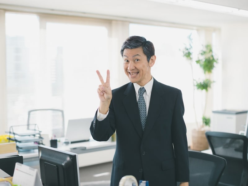 浪費家から貯蓄体質に。NISAやiDeCoの活用法を知りたい（画像：PIXTA）