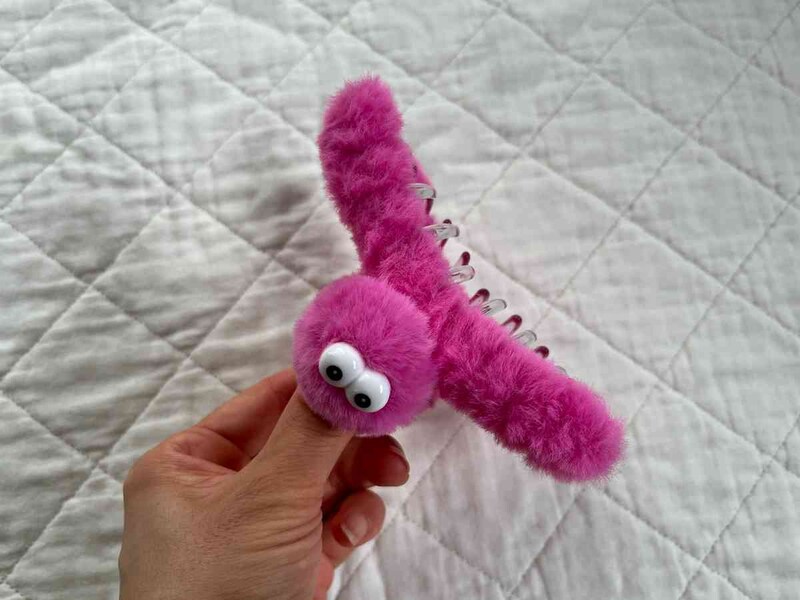 キャンドゥの「モンスターバンスクリップ」は大きめのクリップ