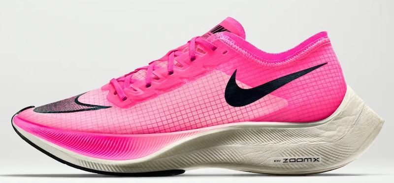 厚底旋風を巻き起こした「ヴェイパーフライネクスト%」※画像出典:NIKE公式サイト
